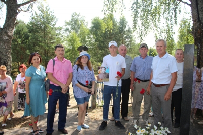 Почтить память деда и прадеда в Чаусский район приехали гости из Башкортостана