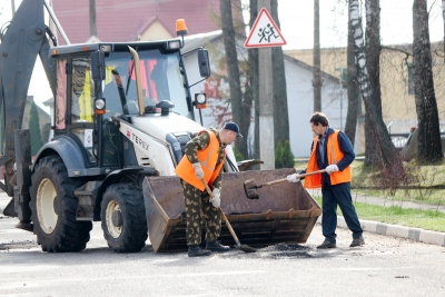 В Чаусах ведется ямочный ремонт улиц