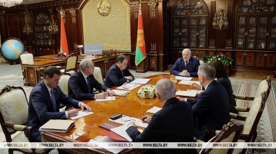 &quot;Должно быть торжественно и содержательно&quot;. Подготовку к заседанию ВНС обсудили у Лукашенко