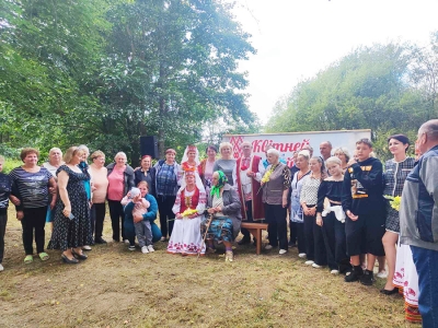 Жители деревни Селище Чаусского района отметили двойной праздник