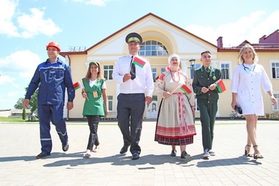 Жителей Чаусского района поздравляем с Днем Независимости Республики Беларусь!