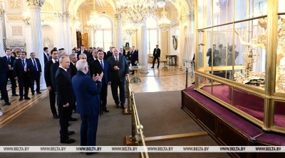 Рабочий визит Лукашенко в Россию продолжился неформальной встречей лидеров стран СНГ в Эрмитаже