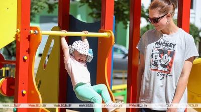 Пособия по уходу за ребенком в возрасте до трех лет вырастут в Беларуси с 1 августа