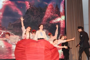 Масштабный молодежный патриотический проект «Песня роднай зямлі» 16 ноября прибыл в Чаусы