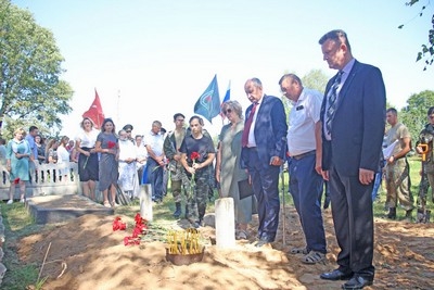 32-х защитников Родины похоронили в братском захоронении в Самулках
