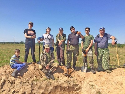 В Чаусском районе поисковики обнаружили и подняли останки более 30 красноармейцев