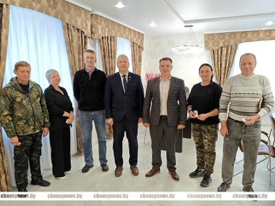 В День народного единства ряды Чаусского районного отделения партии &laquo;Белая Русь&raquo; пополнились работниками ОАО &laquo;Чаусский завод ЖБИ&raquo;