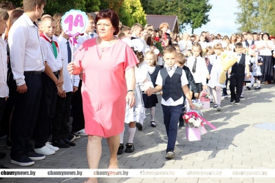 Во второй городской школе Чаус прошла торжественная линейка ко Дню знаний
