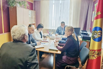 Председатель Чаусского райисполкома провел выездной прием граждан &mdash; были вопросы